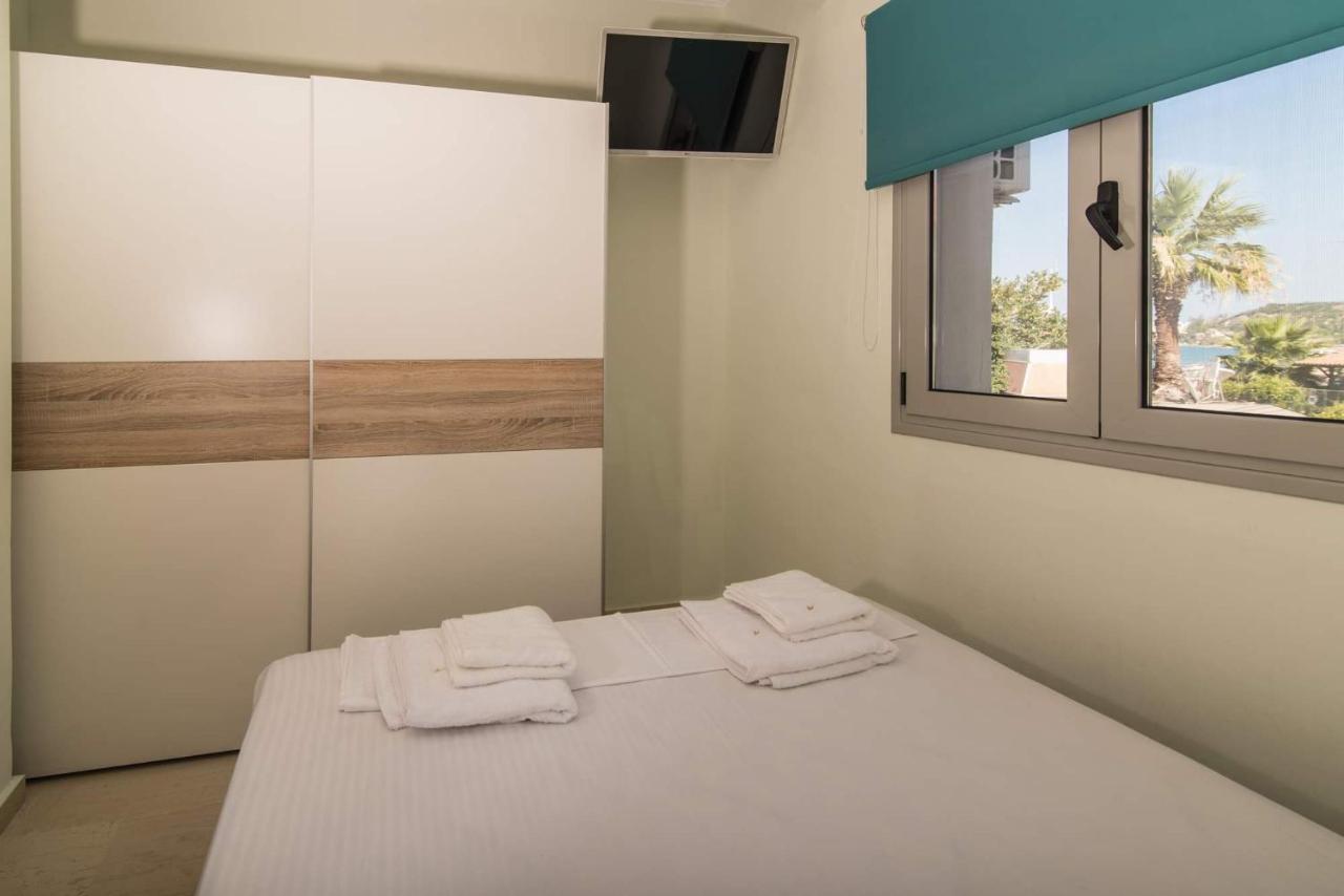 Alexandra'S Apartments - Port Of Zante Exteriör bild